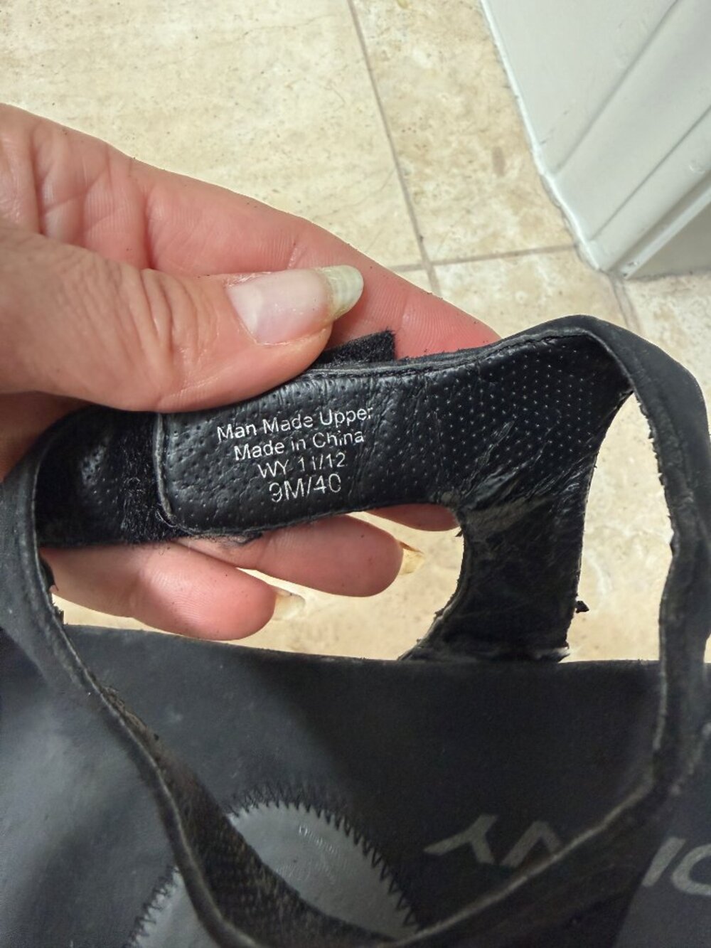 DKNY Black Wedge Sandals Velcro Ankle Strap Croc Embossed Size 9M - Picture 8 of 13